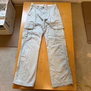 Levi’s Size 30x34 Cargo Loose Straight Leg Khakis Beige Utility 90s Y2K Vintage
